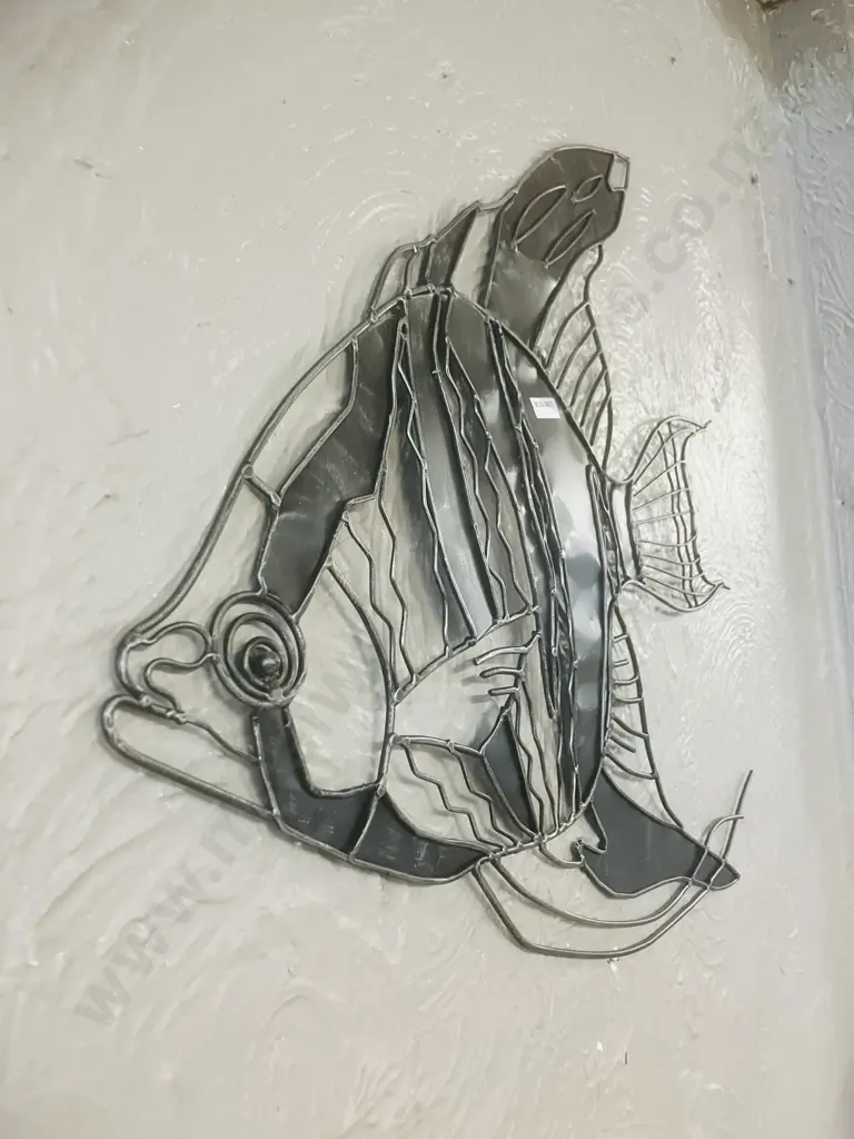 Metal Angel Fish Wall Art. 57 x 63cm Image 1++