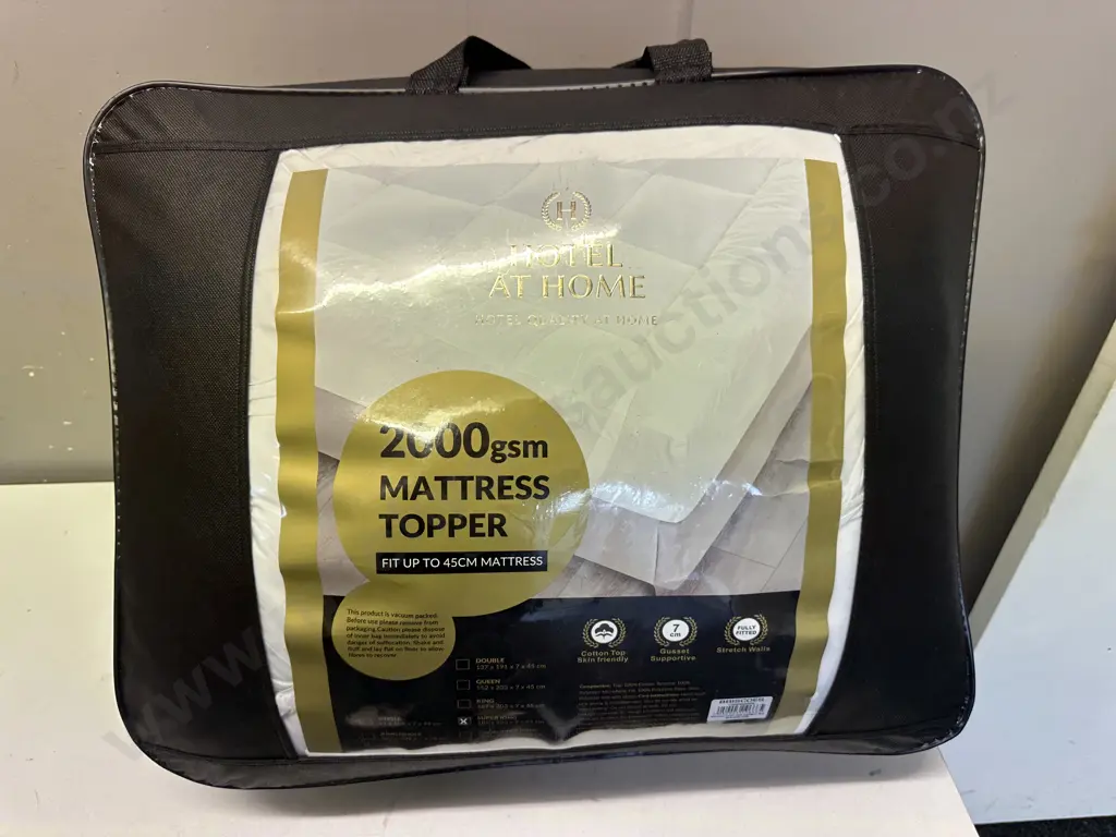 Hotel At Home Super King Size Mattress Topper Image 1++