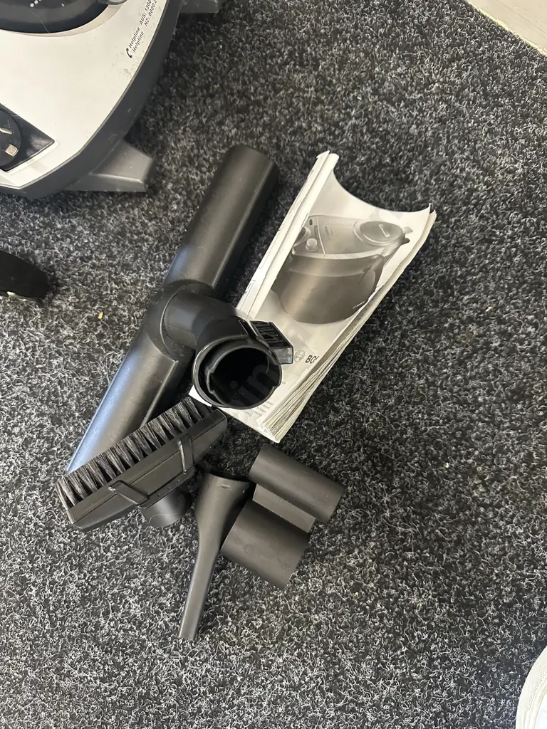 Bosch Vacuum Cleaner BGS5 Relaxx'x Hepa 2200w Bagless Rotation Clean System Image 1++