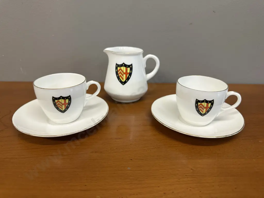 Vintage Shelley Duos & Creamer Souvenir Detail Image 1++