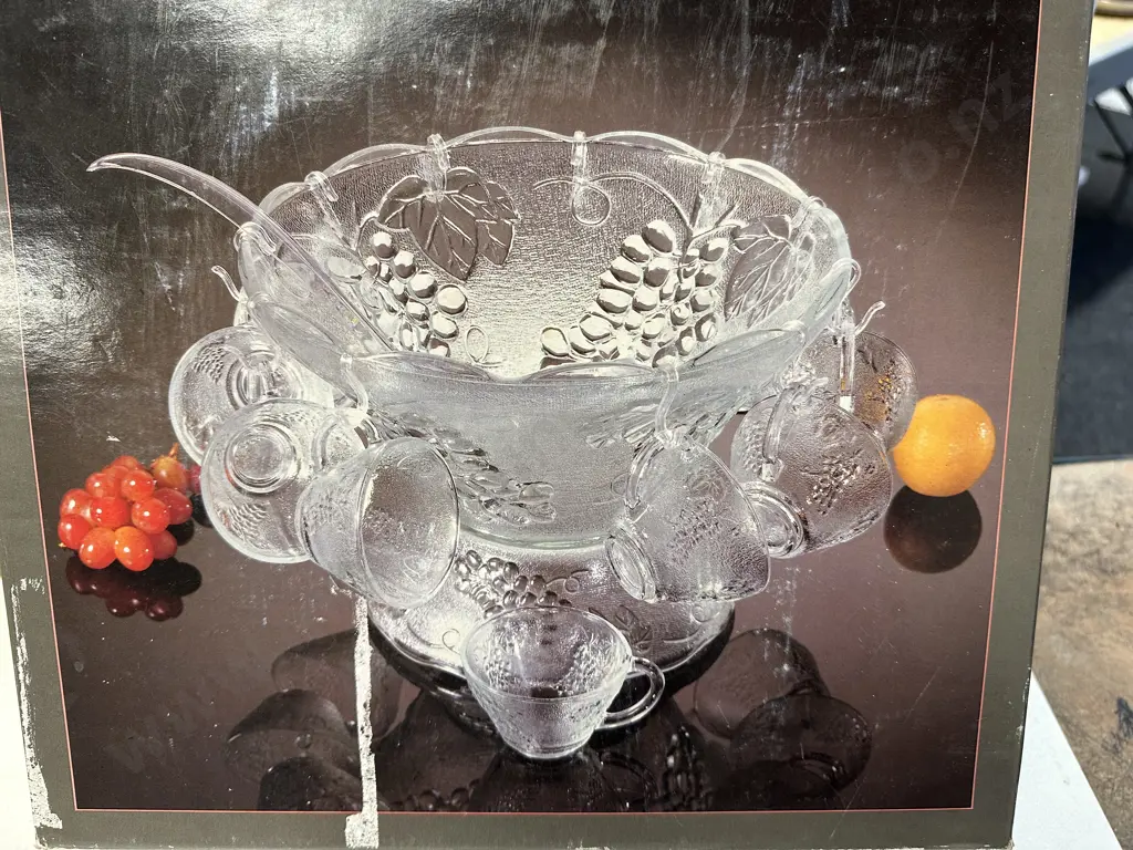 Romance Punch Set  Image 1++