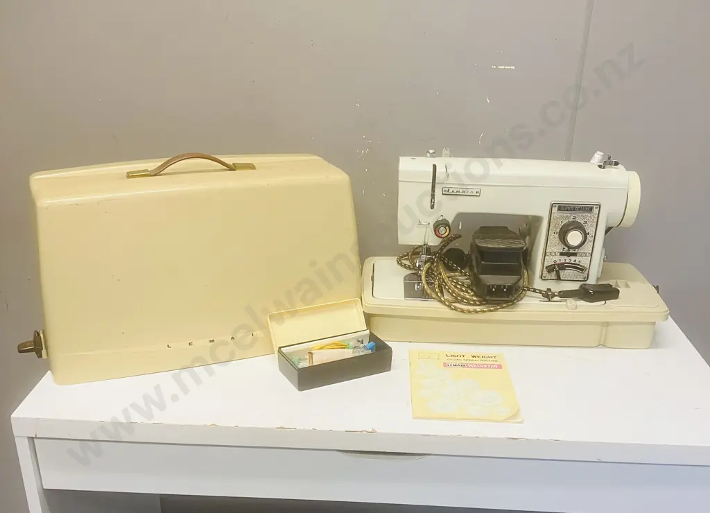 1970s LEMAIR Super Deluxe Sewing Machine Image 1++