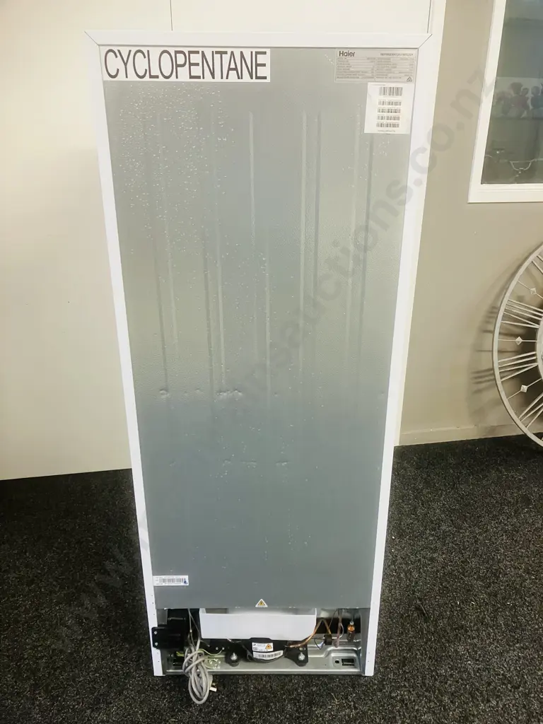 Haier 197 Litre Fridge Freezer Model HRF200TW Image 1++