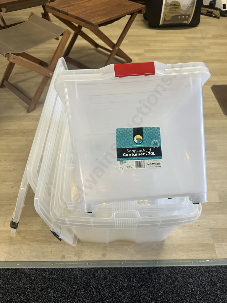 Clear Lidded Bins x4 Including Snaplock 70L With Wheels Image 1++