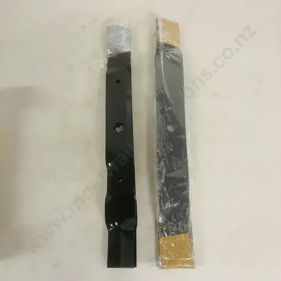 Lot of 4 x 42" Lawn Mower Deck Blades #134149 & 2 x Raisman 80-10-435 Mower Blades