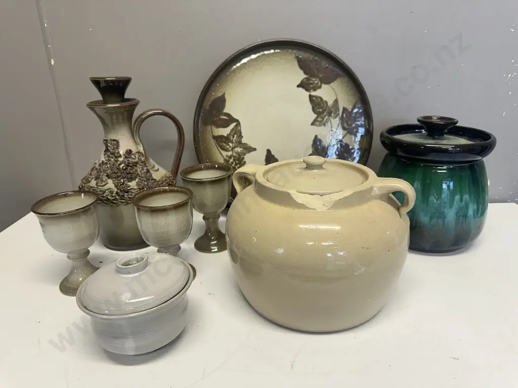 Assorted Pottery Items (some as found) Image 1++