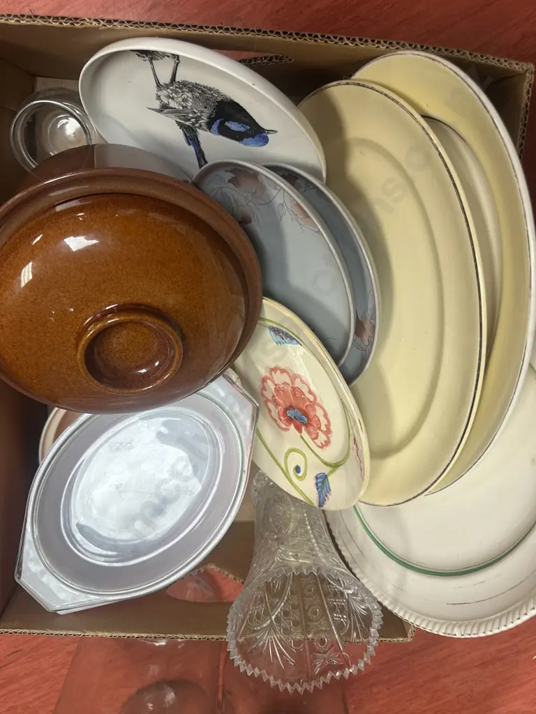 Crown Lynn Lidded Casserole Dish, Platters Etc Image 1++