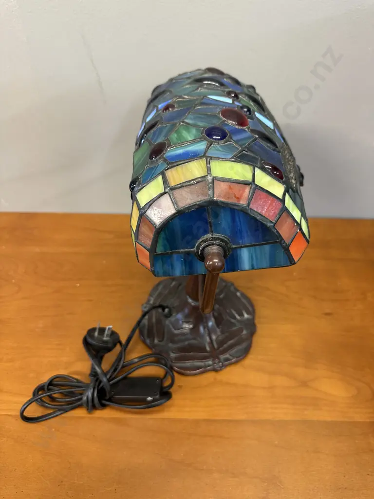 Unique Tiffany Style Dragon Fly Portable Lead Light Desk Lamp H33cm. Image 1++
