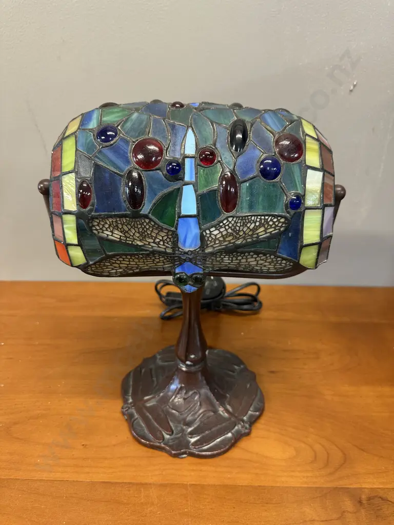 Unique Tiffany Style Dragon Fly Portable Lead Light Desk Lamp H33cm. Image 1++
