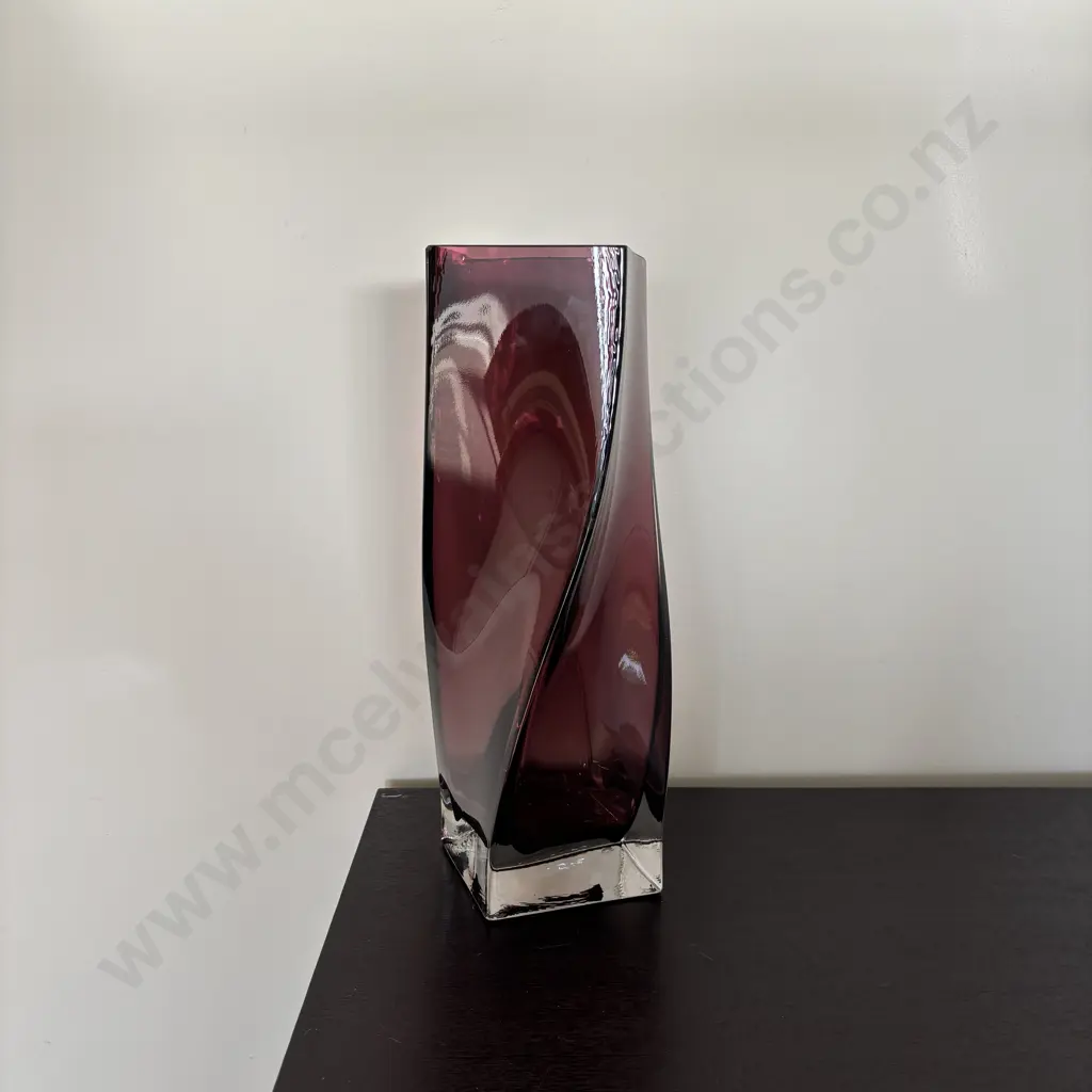 Kronsno Polish Amethyst Twisted Clear Base Vase H39cm Image 1++