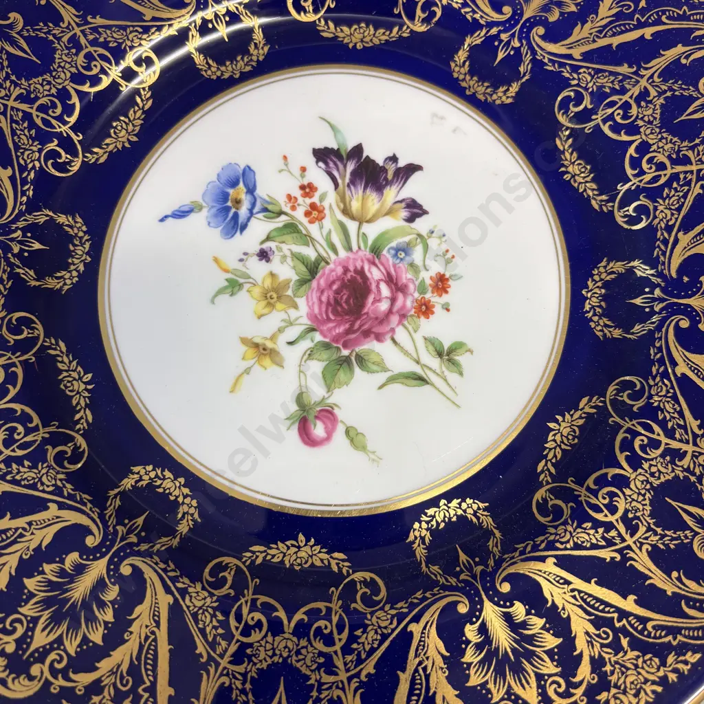 Royal Worcester Handpainted and gilded Display Cabinet Plate. Dia27cm Image 1++