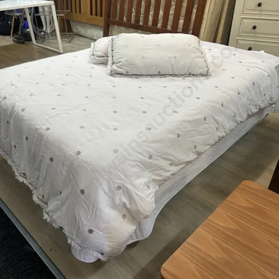 Queen Valance White With Duvet Inner & Cover, 2 x Pillows & Pillow Cases, White / Black / Fawn