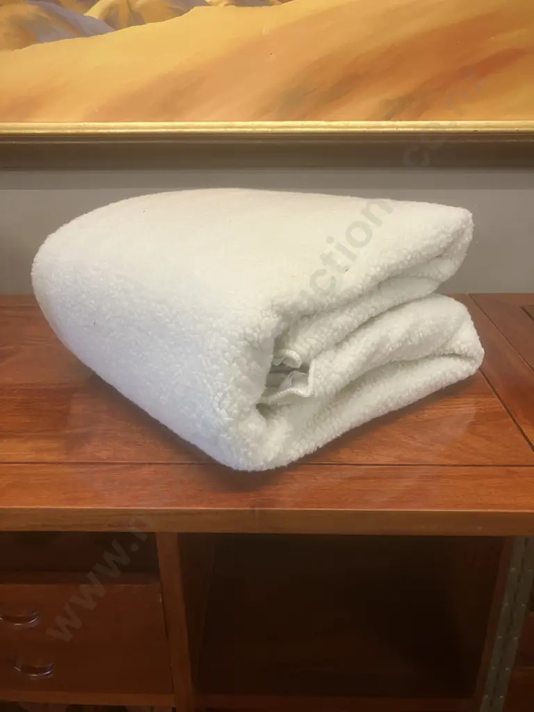 Unused Zip Double / Queen Fleece Electric Blanket Model ZIP904 Image 1++