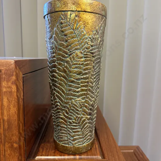 Ogilvies Vase Leaf Detail H32cm.