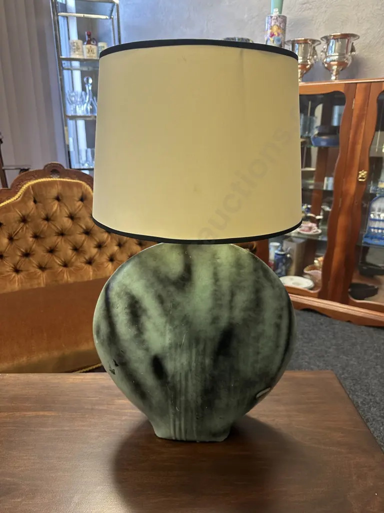 Vintage Table Lamp Spearmint Green & Black Base With Ribbed Detail & Cream Shade Image 1++
