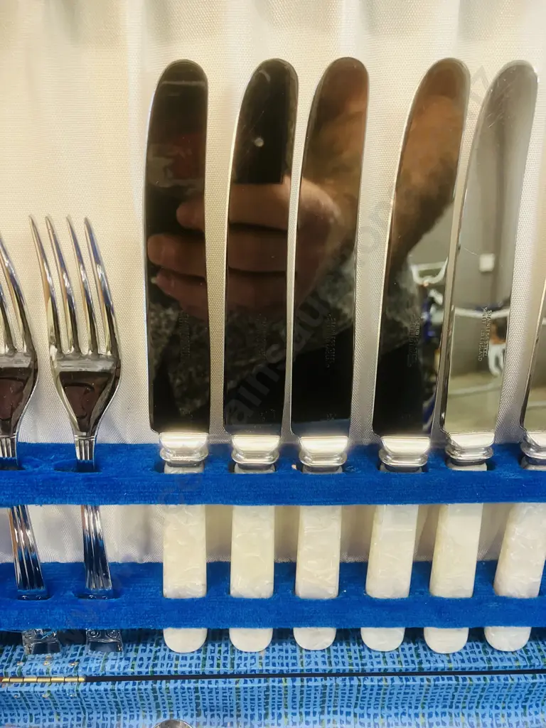 Vintage 24 Piece Bilchrome Chromoid Plated Cutlery Canteen - Sheffield England Image 1++