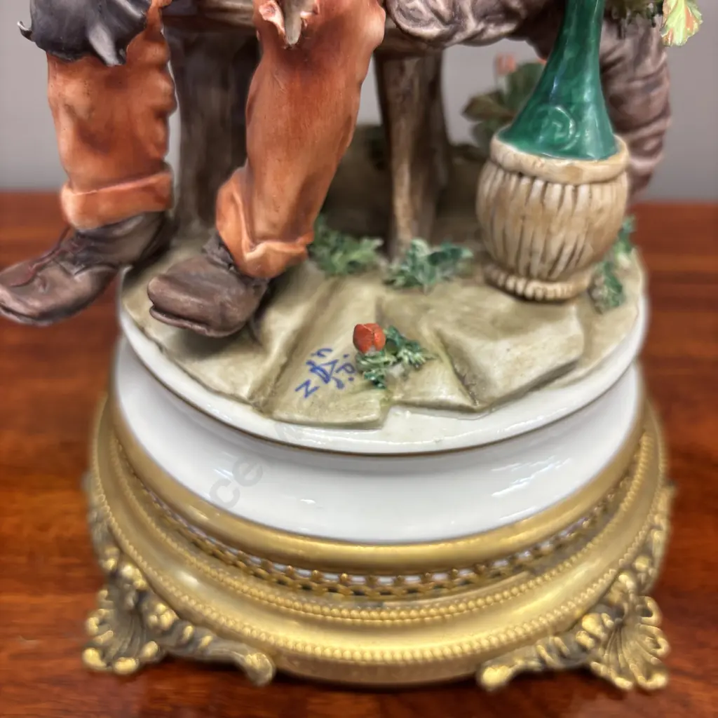 Italian Naples Figurine Image 1++