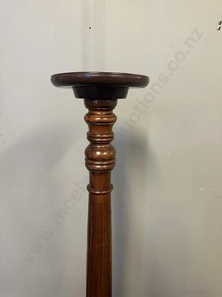 Mahogany Torchiere Plant Stand With Carved Feet. H134cm Image 1++