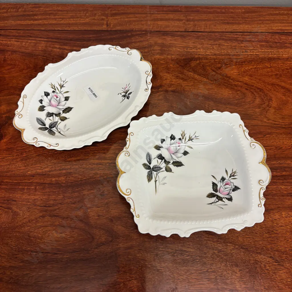 Royal Albert Queens Messenger Biscuit/Sandwich Dishes Image 1++