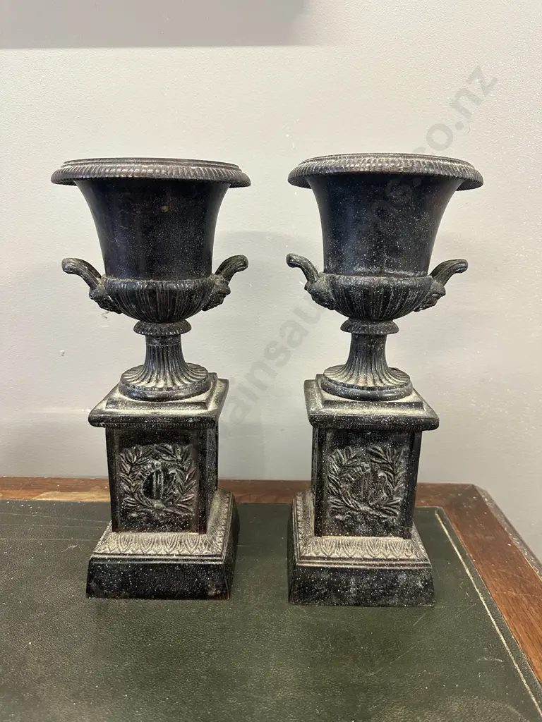 Pair Of Neoclassical Urns On Pedestal H35cm. Image 1++
