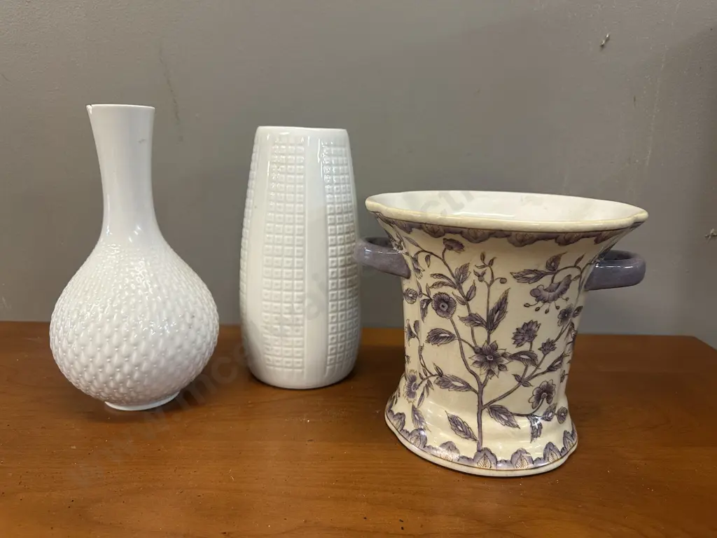  White Bavarian Vases x2 & Double Handled Porcelain Vase With Purple Flowers   Image 1++