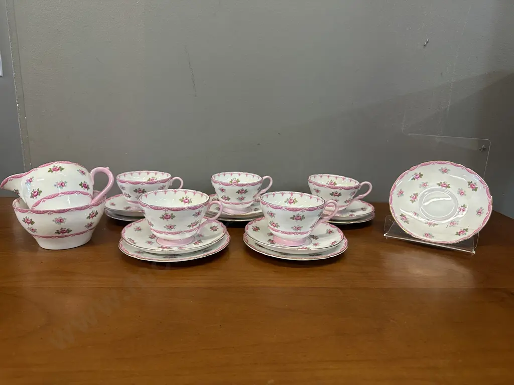 English 'Shelley' Fine Bone China Tea Ware Pattern Dainty With Pink Roses & Garland Detail Image 1++