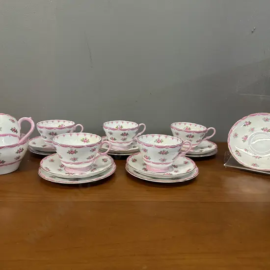 English 'Shelley' Fine Bone China Tea Ware Pattern Dainty With Pink Roses & Garland Detail