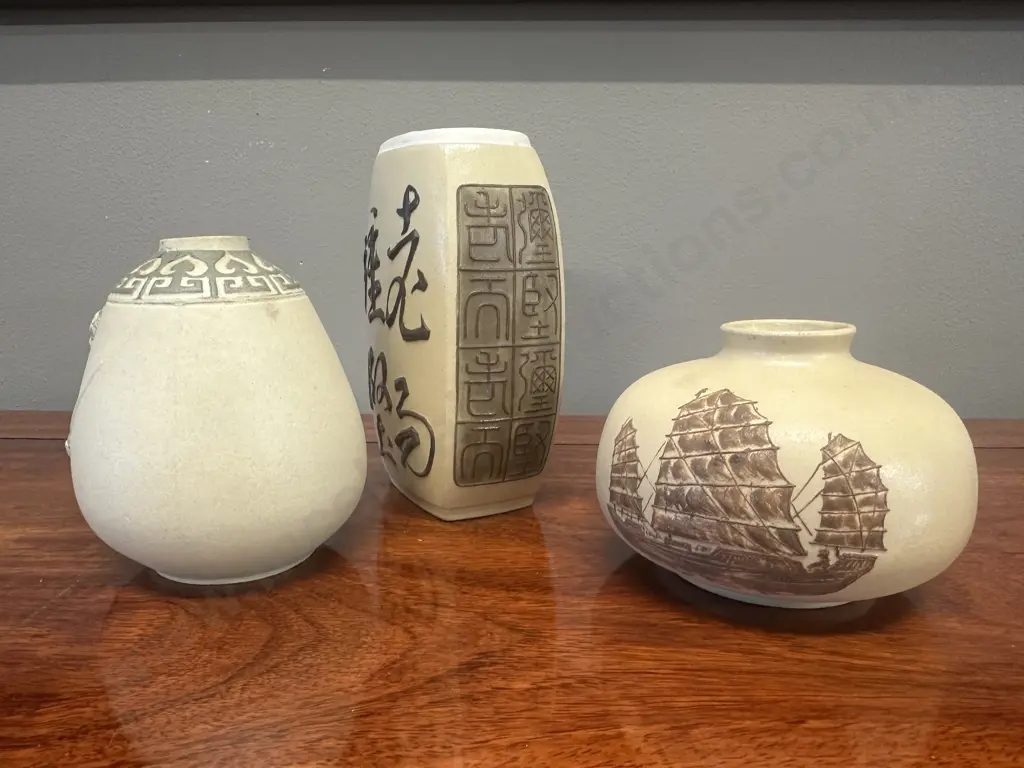 Selection Of Oriental Themed Vases Image 1++