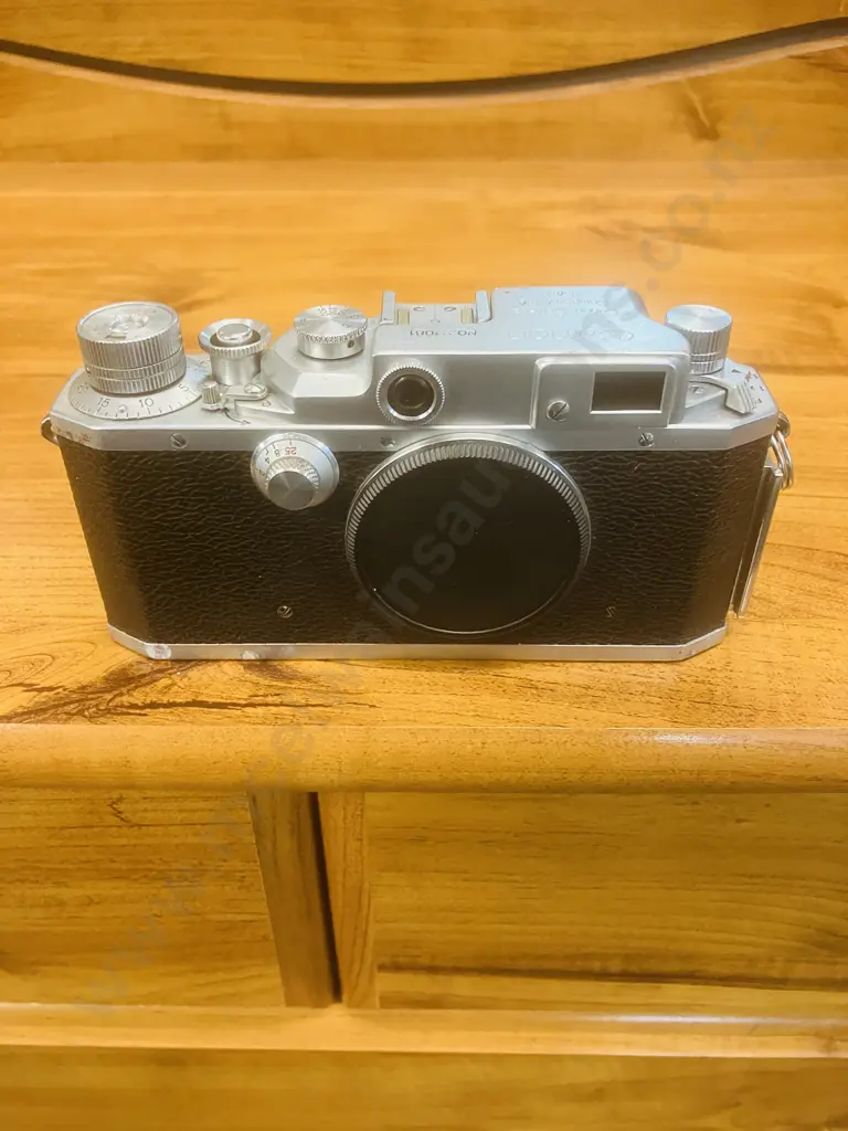 Canon ll F 35mm Rangefinder Film Camera #111081 LTM - 1953 to1955 JAPAN Image 1++