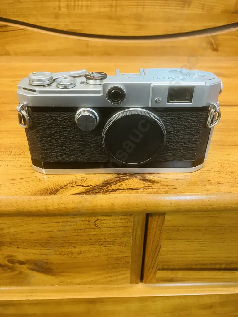 Canon L2 35mm Rangefinder Film Camera #522467 Leica Thread Mount - 1956 to 1957 JAPAN Image 1++
