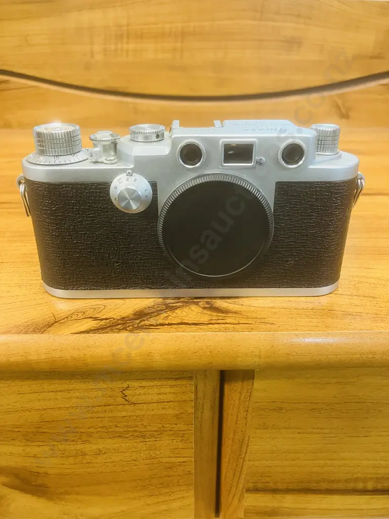 Nicca 3-F Rangefinder 35mm Film Camera Body (Japanese Leica lll Copy) #89360,1956 - Knob Winding Variant Image 1++