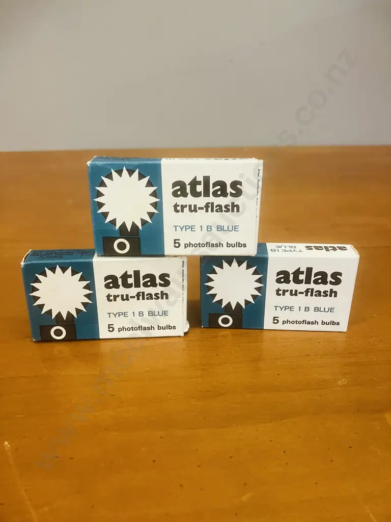 12 Atlas Tru-flash Type 1 B Blue Camera Photoflash Flash Bulbs Image 1++
