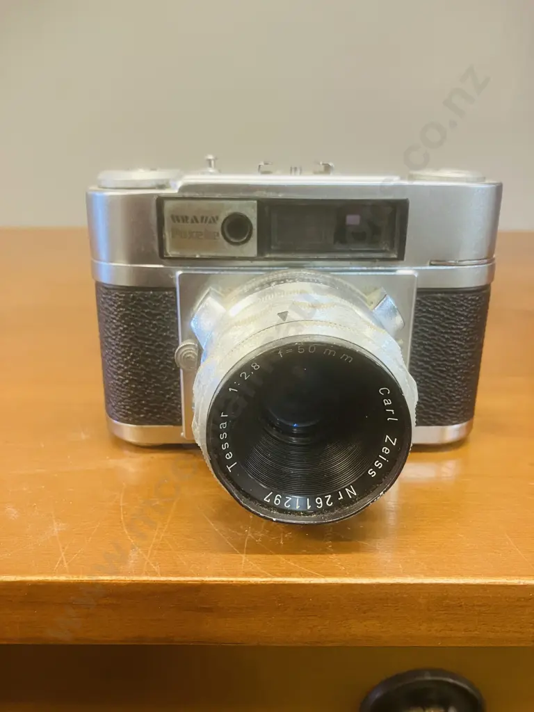 Braun Carl Paxette I L with Carl Zeiss Tessar 1:2.8 f=50mm Lens - Germany 1950's Image 1++