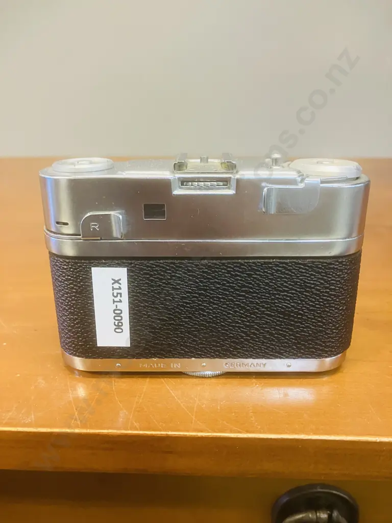 Braun Carl Paxette I L with Steinheil Munchen E Cassarit 1:2.8 f=50mm Lens - Germany 1950's Image 1++