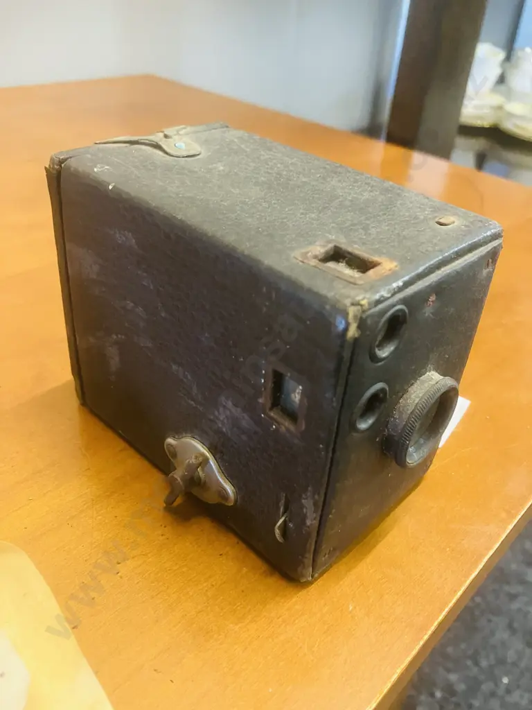 Antique 1919 Kodak No. '0' Brownie Box Camera, Portrait Lens Fitted 1928 Image 1++