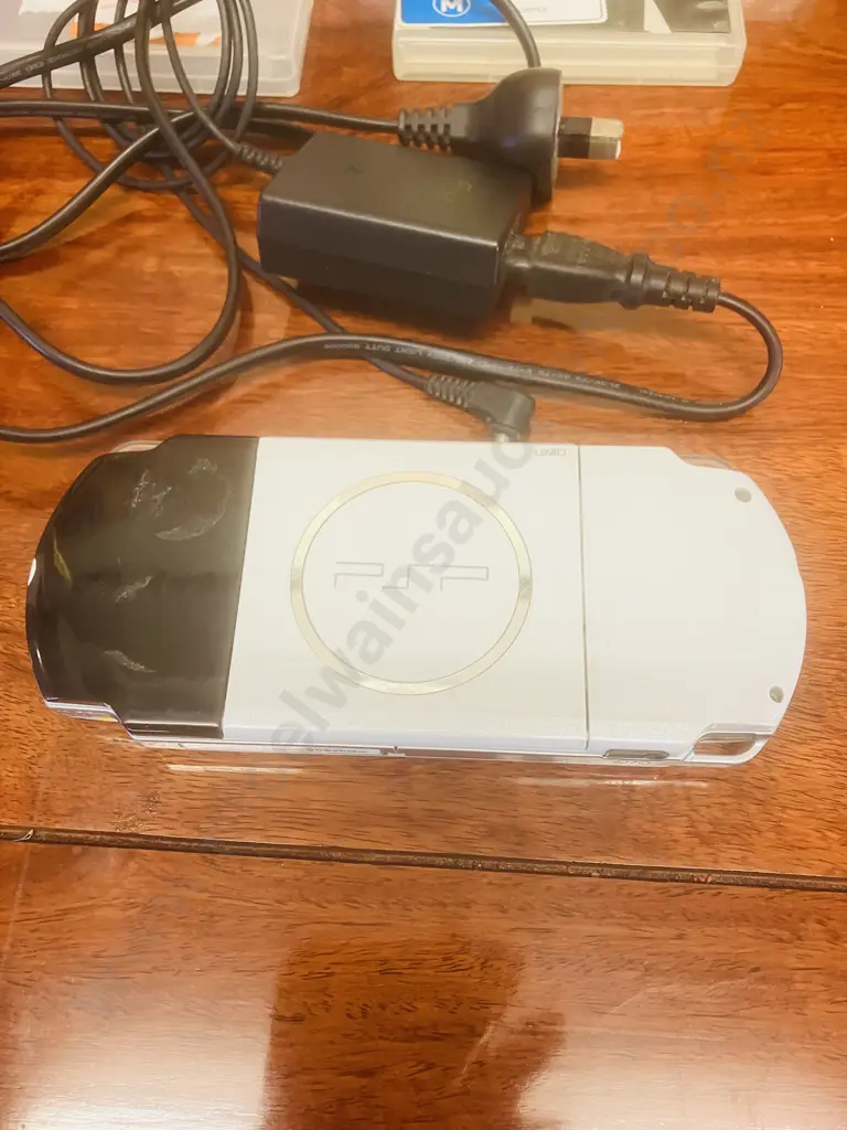 Sony PSP 3000 PlayStation Portable Gaming Console With 7 Games In Cases Image 1++