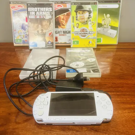 Sony PSP 3000 PlayStation Portable Gaming Console With 7 Games In Cases