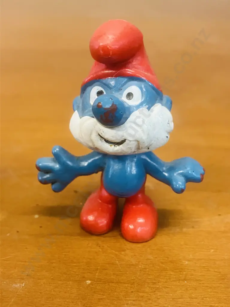 1972 Flower Smurf, 1989 Papa Smurf, 1980s Superman Smurf, 2000 Carpenter Smurf, 2017 McDonalds Happy Meal Karate Smurf, Image 1++