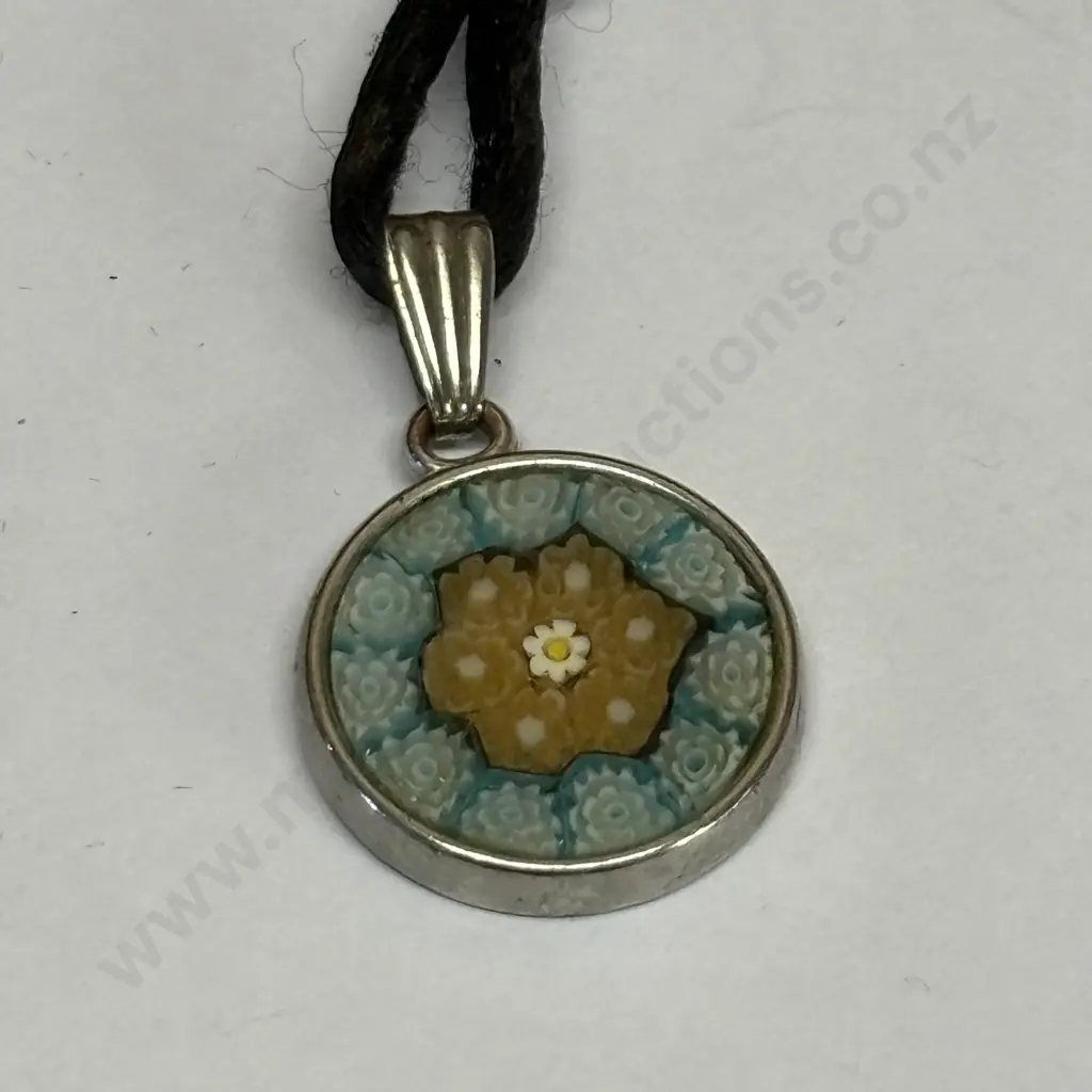 Italian Silver Murano Glass Pendant Necklace Image 1++