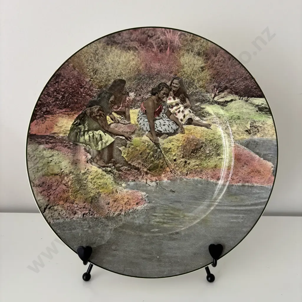 Royal Doulton NZ Maori Scene Display Plate Image 1++