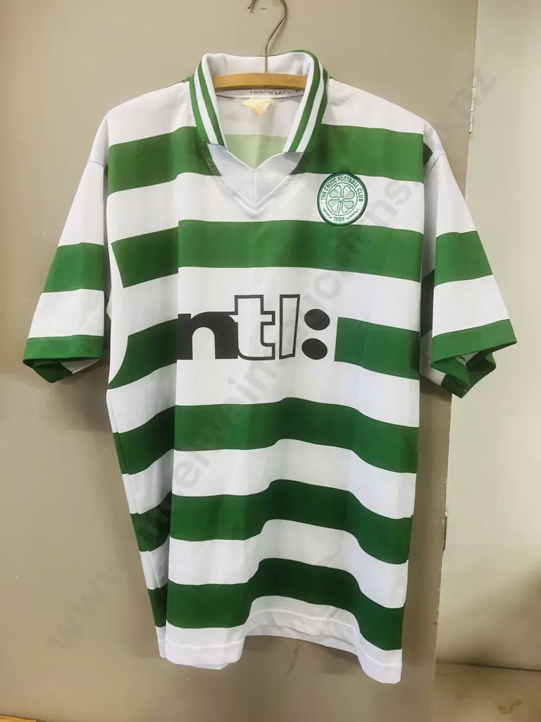 Vintage Celtic FC Home Shirt Seasons 1999-2001 Image 1++