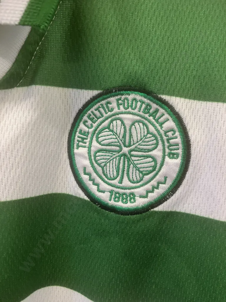 Vintage Celtic FC Home Shirt Seasons 1999-2001 Image 1++