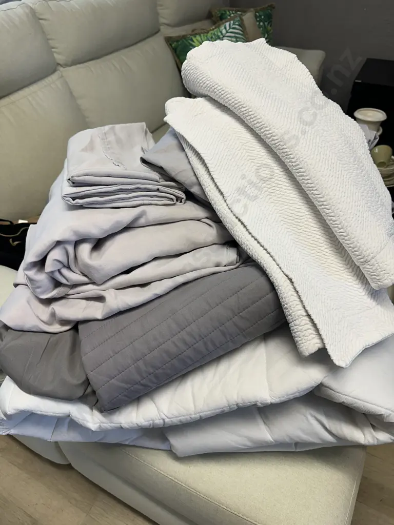 King Size Mattress Protector, Queen Size Valance, Grey Sheets Etc Image 1++