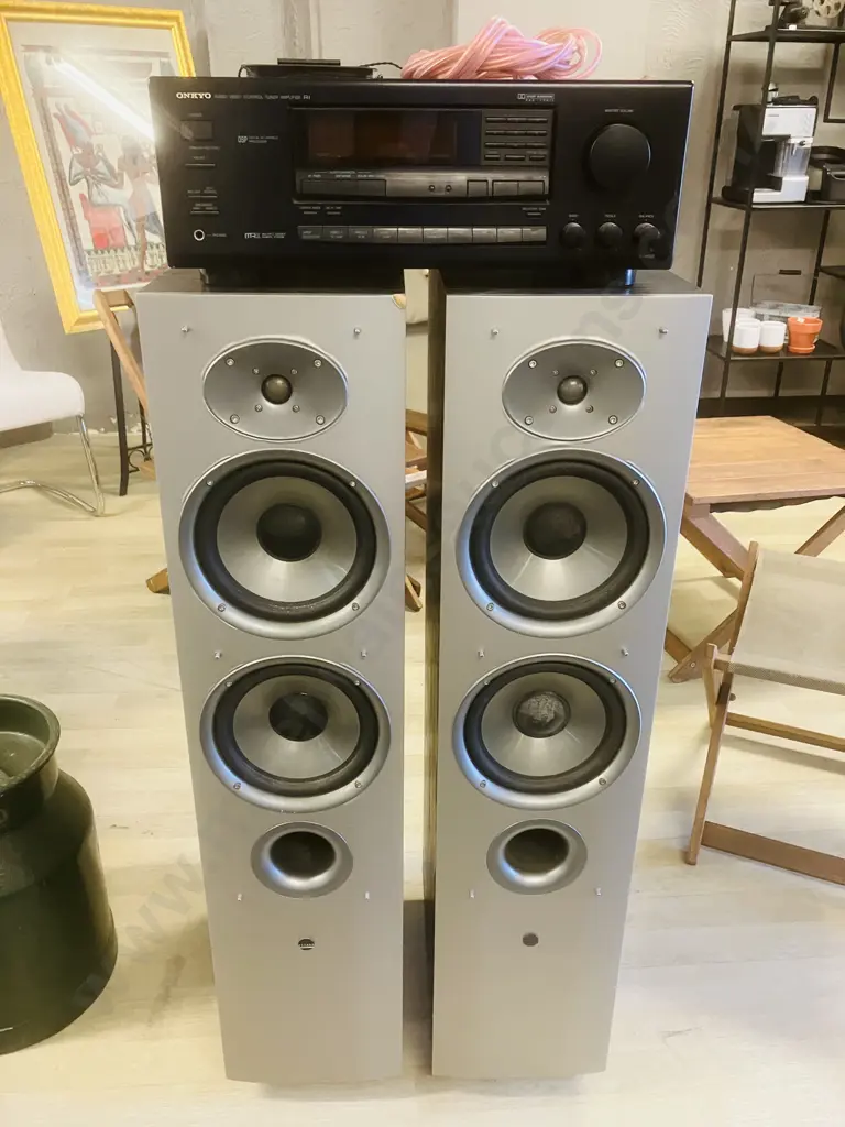 Onkyo TX-SV525 300W Audio Video Control Tuner Amplifier R1, Two Athena Audition Series AS FB 2B-1 Speakers. No Remote Image 1++