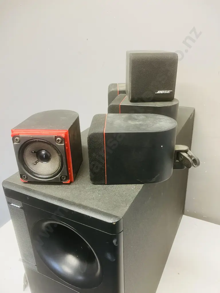 Bose Acousticmass 5 Series ll Direct Reflecting Speaker System – 10-200 Watts Per Channel At 4–8 ohms Image 1++