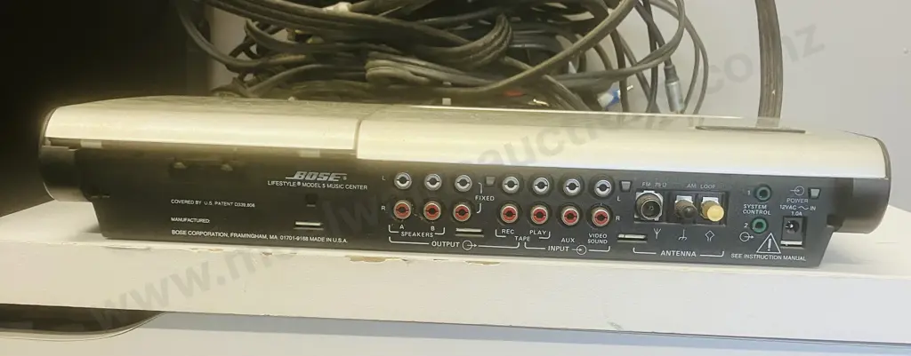 Bose Lifestyle Model 5 Music Centre, Sub-woofer & Double Cube Speakers (No Remote Control) Image 1++