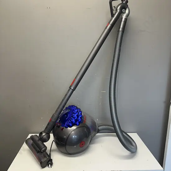Dyson Cinetic Science Big Ball Vacuum Cleaner