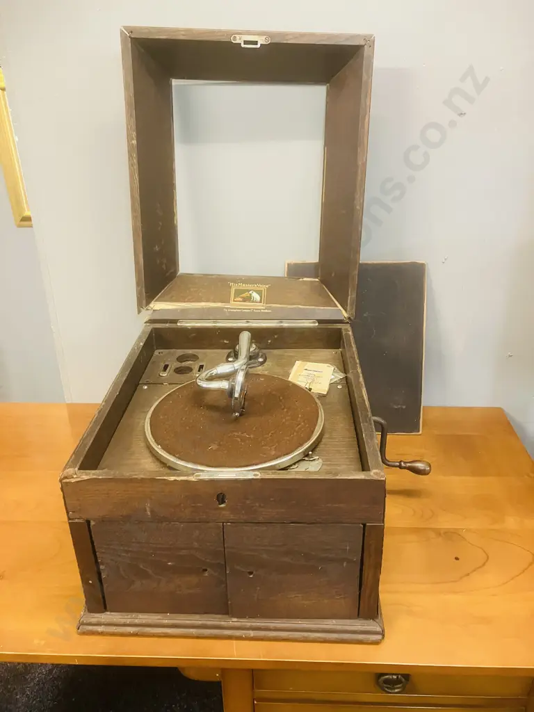 Early 20th Century His Masters Voice Gramophone In As Found Condition Image 1++