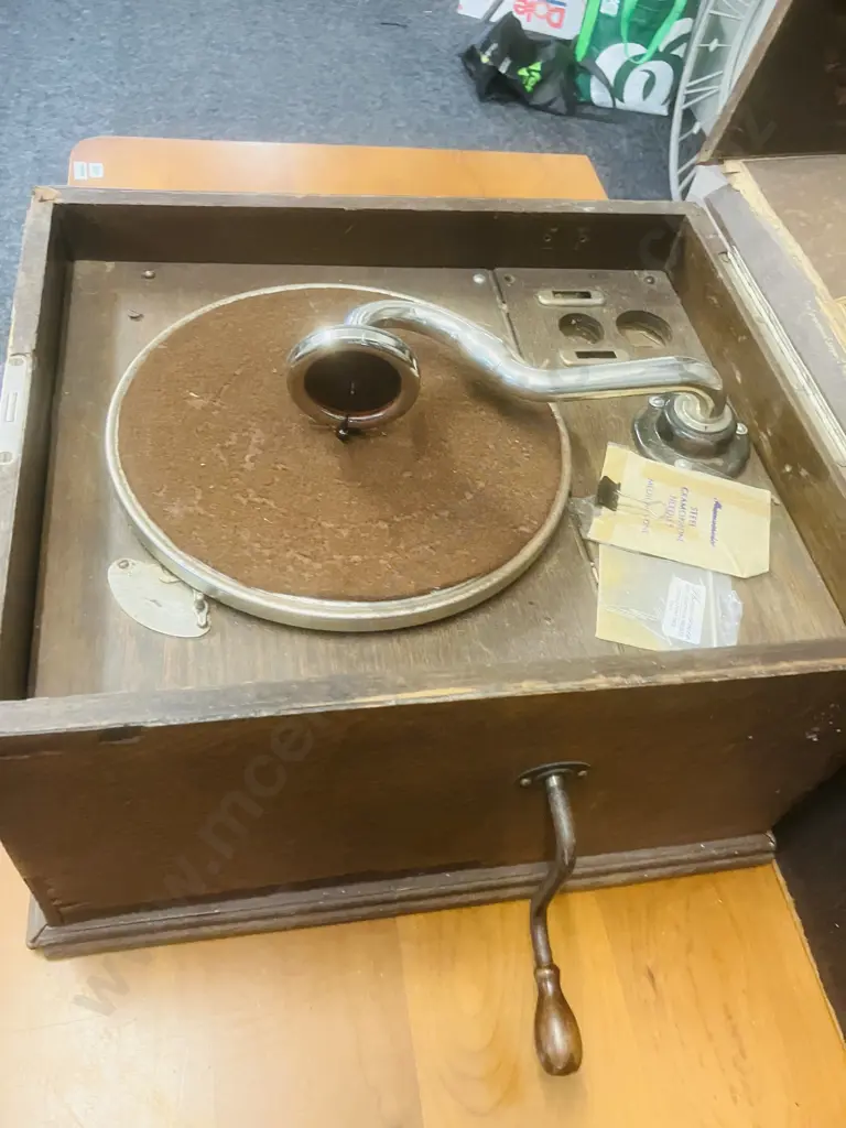 Early 20th Century His Masters Voice Gramophone In As Found Condition Image 1++