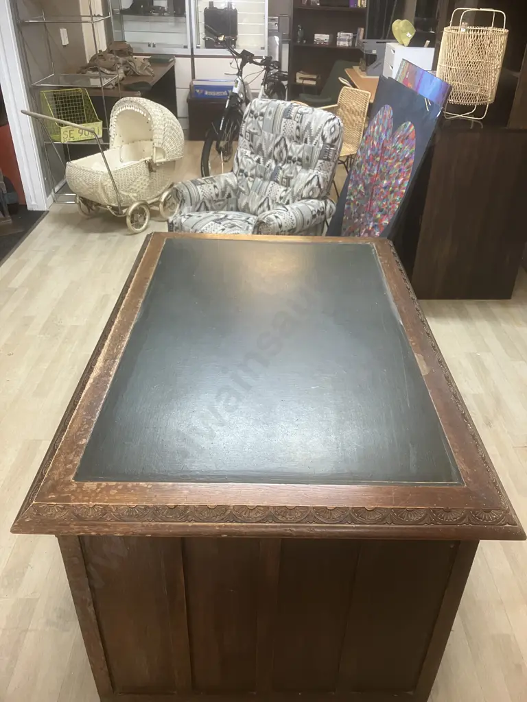 Victorian Oak Double Pedestal Partners Desk, Black Inlaid Top. 10 Drawers, Wooden Shell Drawer Pulls. H77 W140 D94cm Image 1++